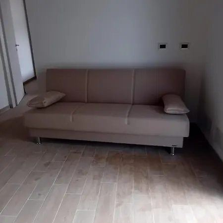 Anna * بيسكيناس