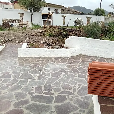Anna * Piscinas