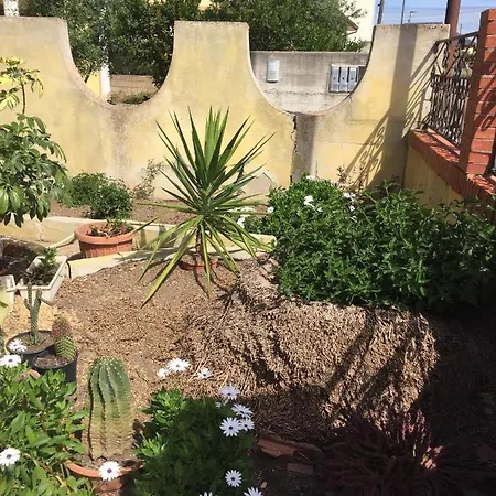 Bed & Breakfast Anna Piscinas